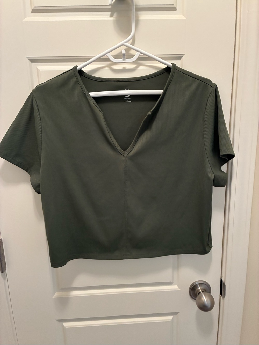 Lou & Grey Olive Green V-Neck Short Sleeve Tee Cropped